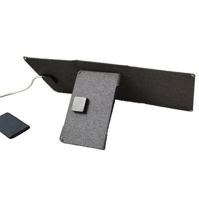 3 Un cargador de paneles solares de corriente de trabajo con características de carga rápida de salida USB DC5521